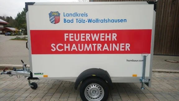 Bild Anhänger Schaumausbildung.jpg